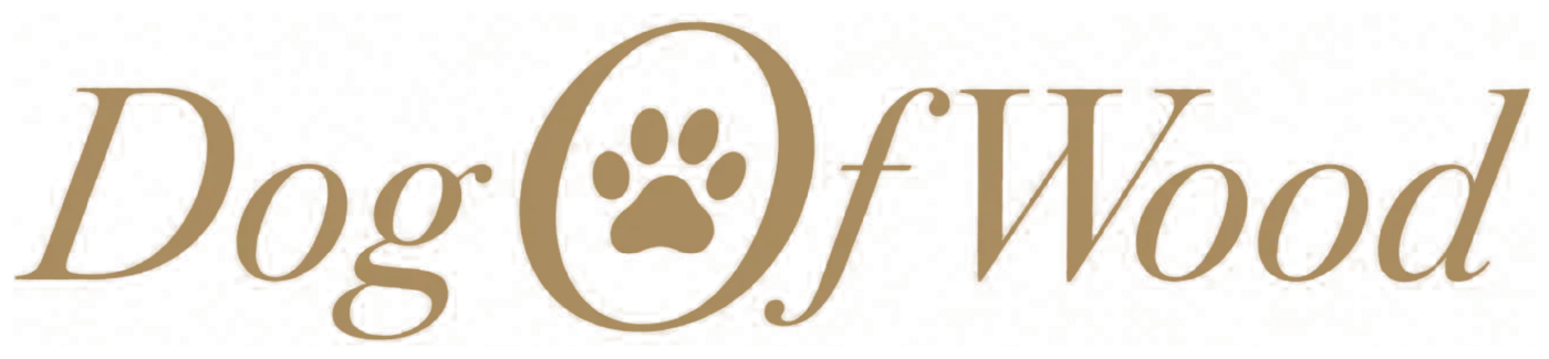 Dog Of Wood Logo – Schriftzug mit Pfote im O